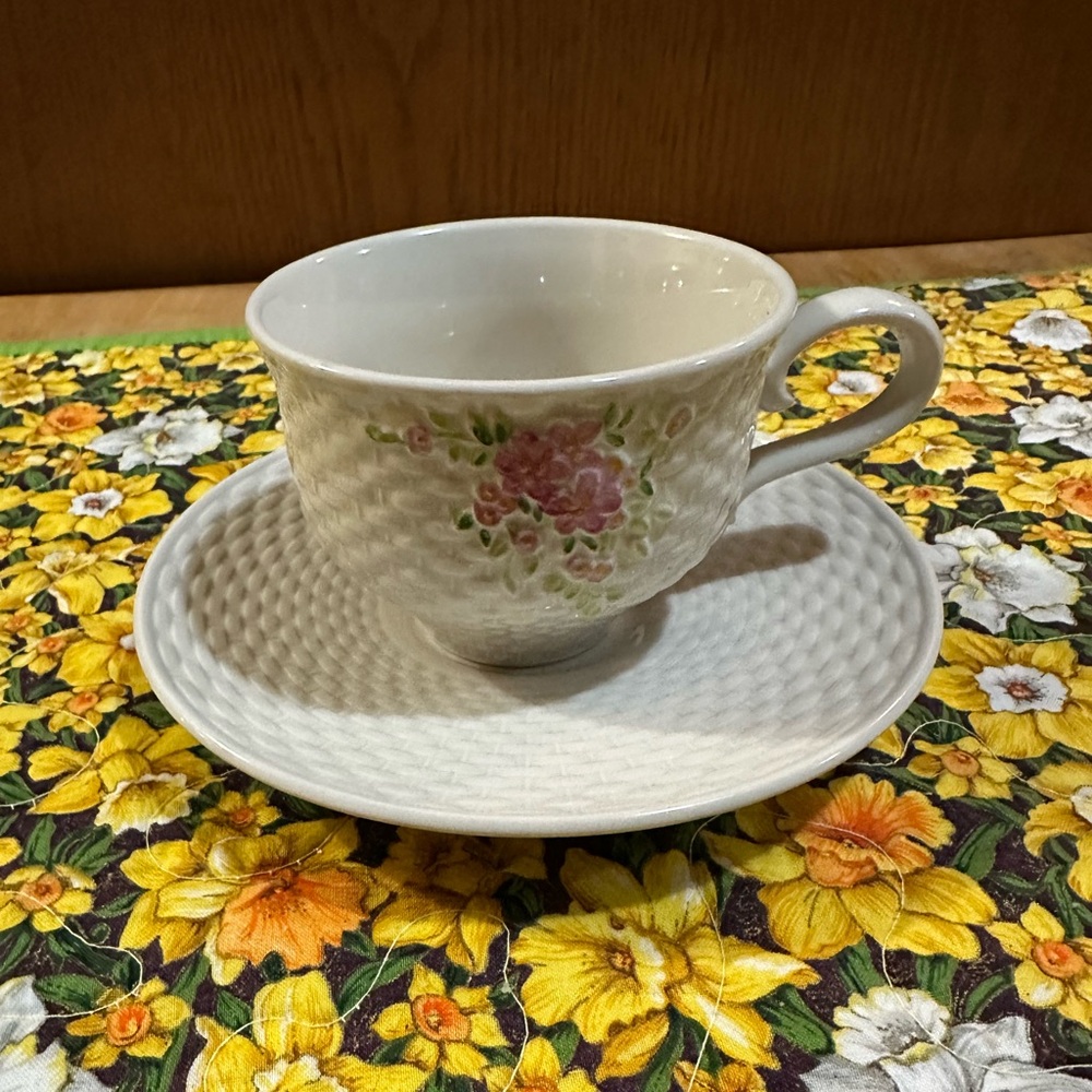 Vintage Teleflora Gift Floral Teacup and Saucer Set 1985.